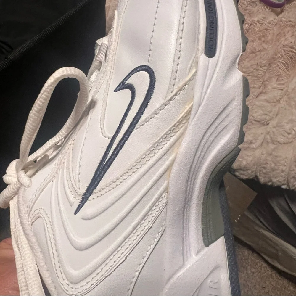 Nike Men’s Vintage Rolling Rail Walk